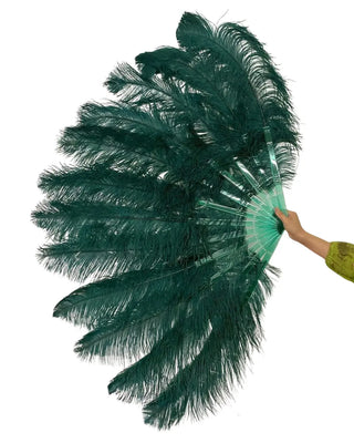 Éventail en plumes d'autruche vert forêt à 2 couches 30"x 54"