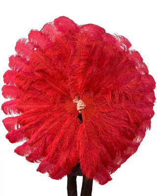 Rouge foncé &  Éventail en plumes d'autruche triple couche rouge vif, ouverture totale à 180°, 35" x 70" pour la danse burlesque