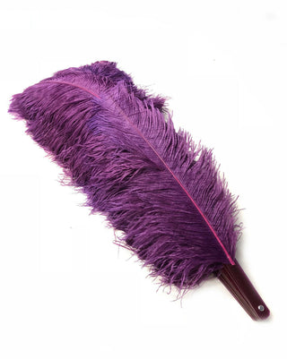 Éventail en plumes d'autruche triple épaisseur violet foncé 35"x 63"