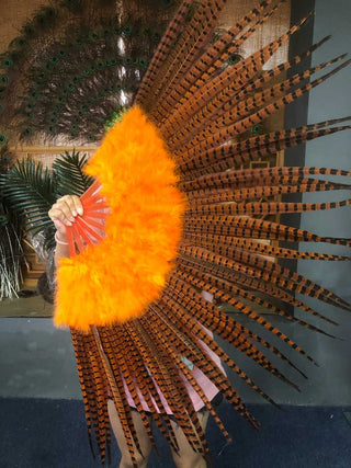 Éventail en plumes de marabout et de faisan orange