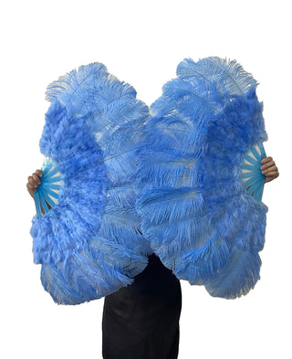 Abanico de plumas de avestruz marabú azul cielo 21"x 38"